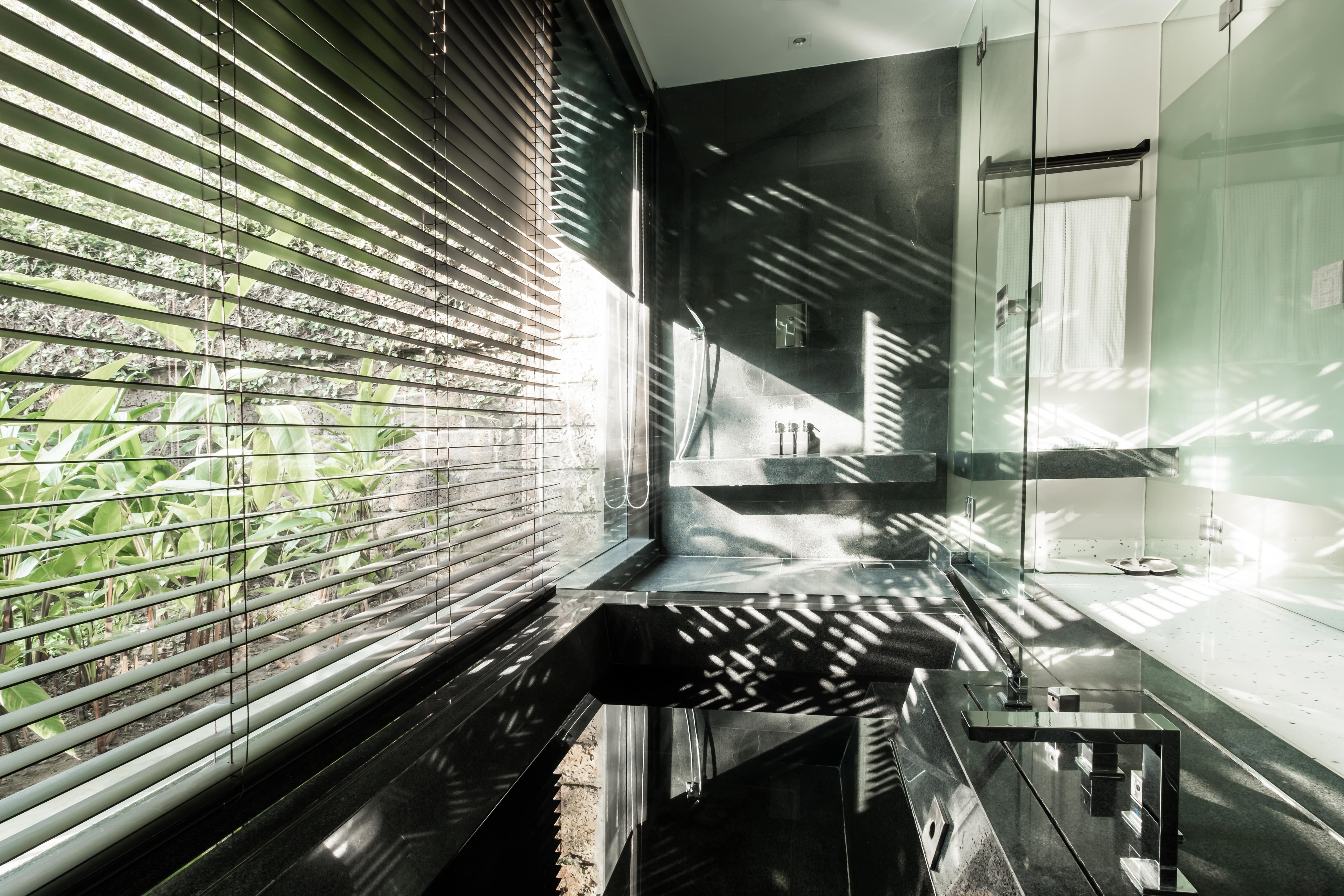 Central Vietnam Retreat: Indulgence in Da Nang and Hoi An 